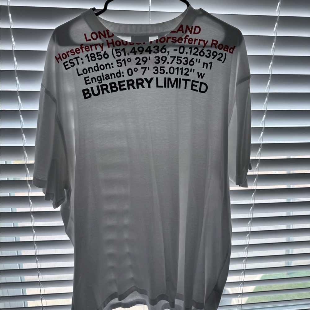 Men’s Burberry Tshirt